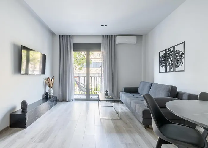 En Suites Stylish & Comfort Stay Near Acropolis